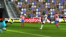 FIFA Manager 14 FIFA Manager 14 ile benzer