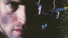 Beyond: Two Souls Beyond: Two Souls ile benzer