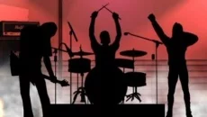 Kudos: Rock Legend - Sıra tabanlı türünde bir oyun