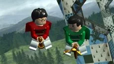 LEGO Star Wars: The Force Awakens LEGO Star Wars: The Force Awakens ile benzer