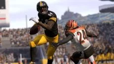 Madden NFL 25 (2013) Madden NFL 25 (2013) ile benzer