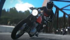 MotoGP 13 MotoGP 13 ile benzer