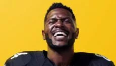 Madden NFL 21 Madden NFL 21 ile benzer